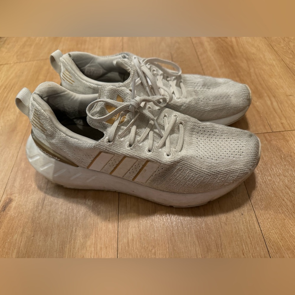 White and Gold Women's Adidas Sneakers size 8
